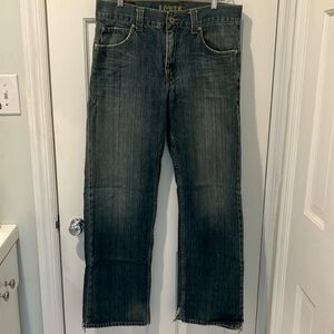 LEVI’S Low Loose 549 Jeans.